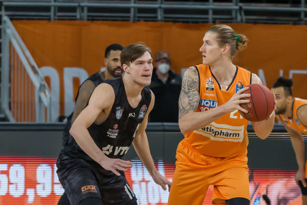 维亚名将显 维亚名将显