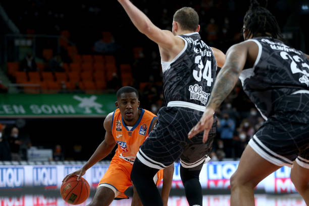 专业知识的 专业知识的