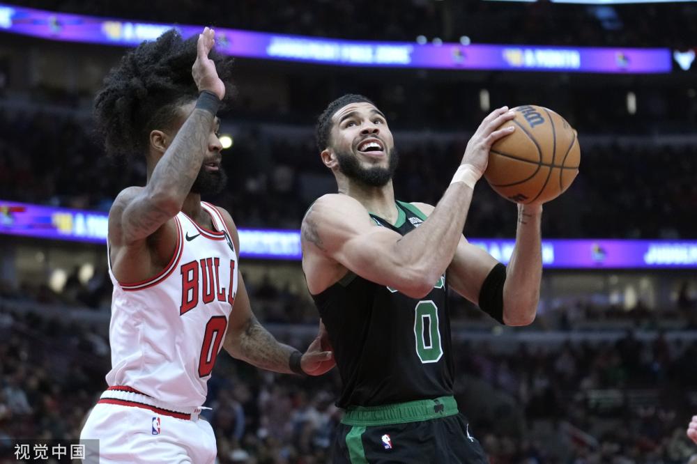 来自世界各 来自世界各